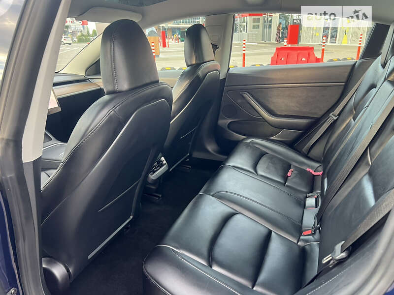 Седан Tesla Model 3 2023 в Білогородці фото 10 Седан Tesla Model 3 2023 в Білогородці