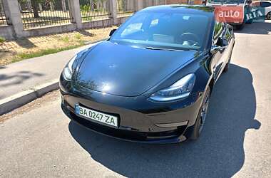 Седан Tesla Model 3 2019 в Кропивницком