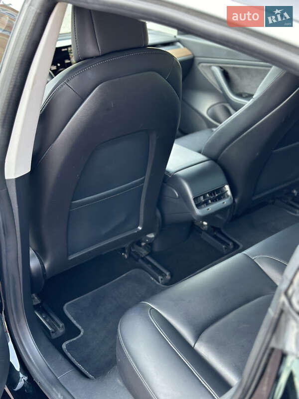 Седан Tesla Model 3 2018 в Рівному фото 14 Седан Tesla Model 3 2018 в Рівному
