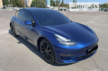 Седан Tesla Model 3 2019 в Полтаві