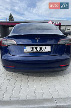 Седан Tesla Model 3 2018 в 