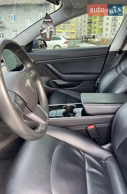 Седан Tesla Model 3 2018 в 