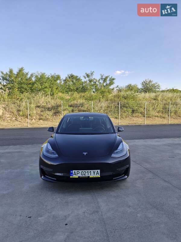 Седан Tesla Model 3 2021 в Дніпрі