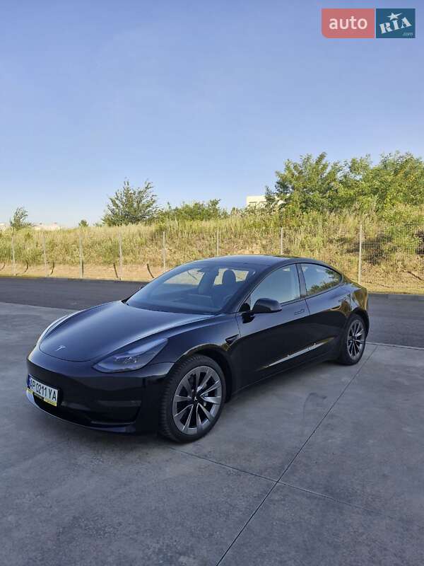 Седан Tesla Model 3 2021 в Запоріжжі