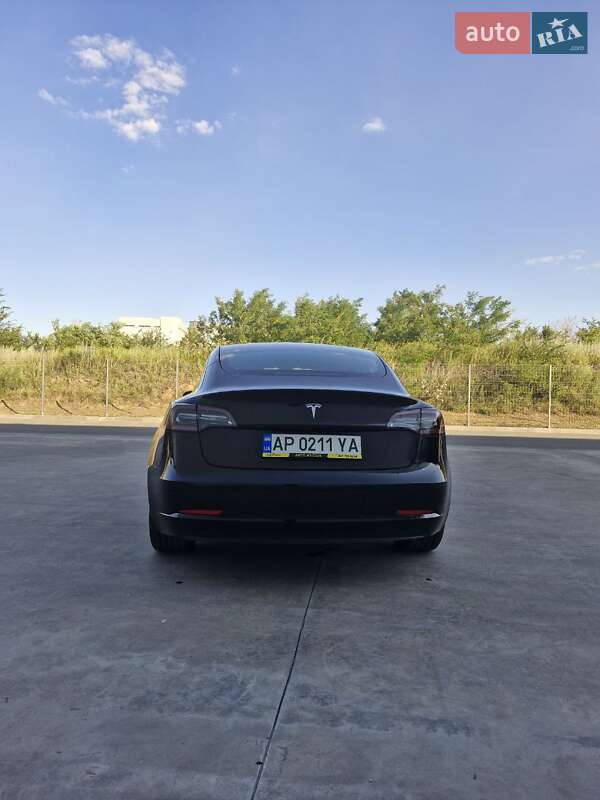 Седан Tesla Model 3 2021 в Запоріжжі