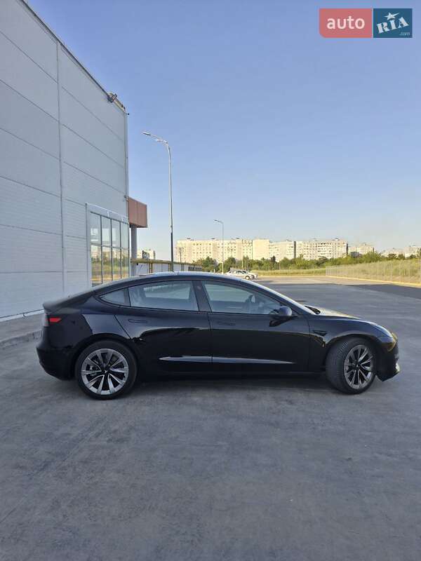 Седан Tesla Model 3 2021 в Запоріжжі