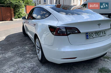 Седан Tesla Model 3 2020 в Тернополе