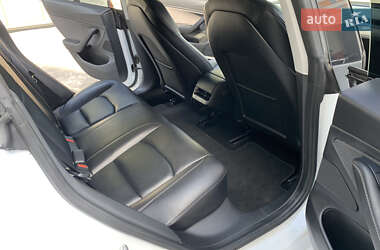 Седан Tesla Model 3 2020 в Тернополе