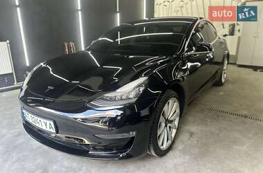 Седан Tesla Model 3 2019 в Івано-Франківську