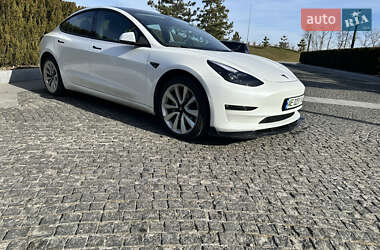 Седан Tesla Model 3 2022 в Днепре