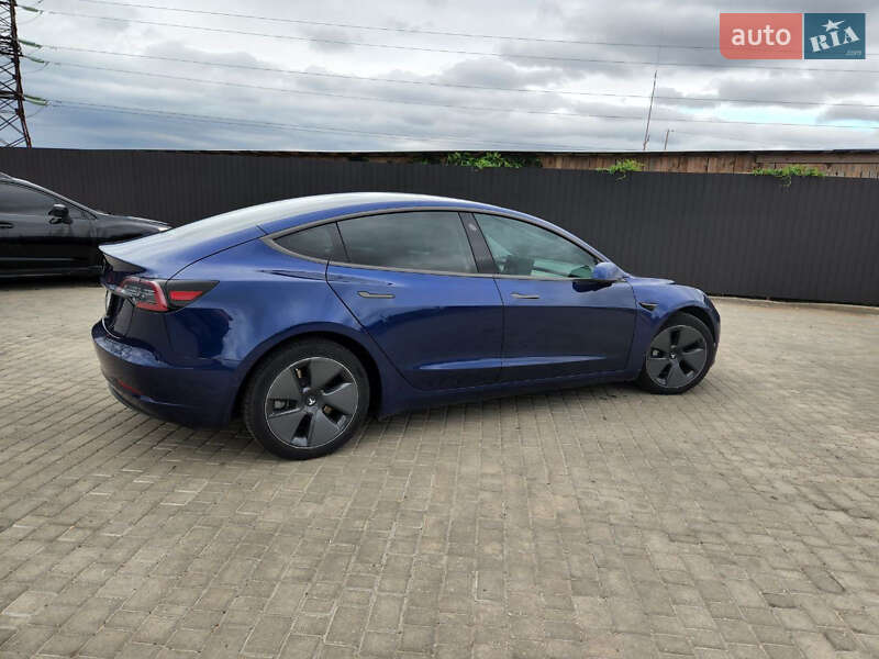Седан Tesla Model 3 2018 в Одесі