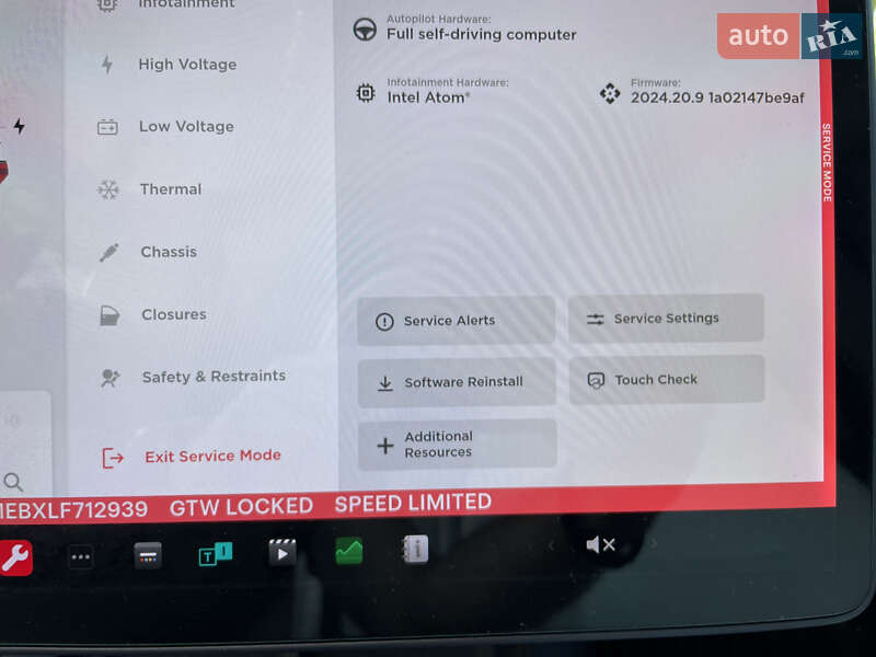 Седан Tesla Model 3 2020 в Самборе