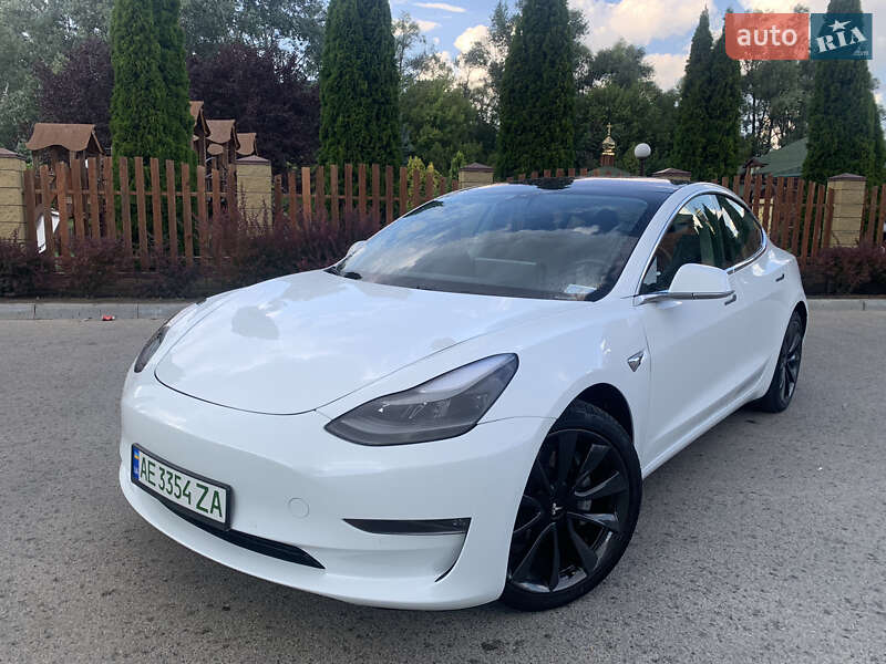 Седан Tesla Model 3 2018 в Днепре