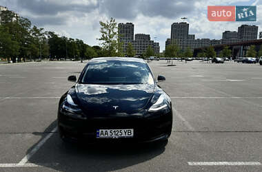 Седан Tesla Model 3 2018 в 