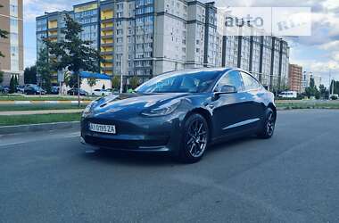 Седан Tesla Model 3 2020 в Києві