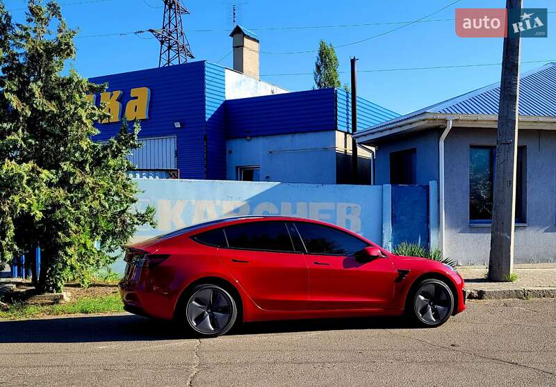 Седан Tesla Model 3 2019 в Николаеве