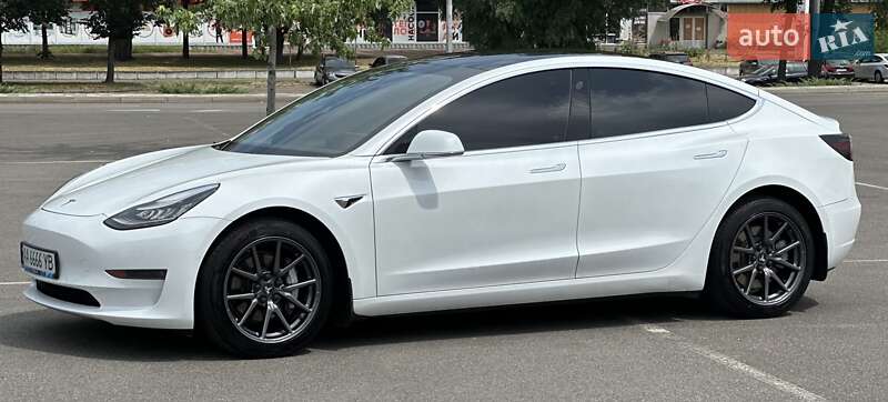 Седан Tesla Model 3 2020 в Києві фото 11 Седан Tesla Model 3 2020 в Києві