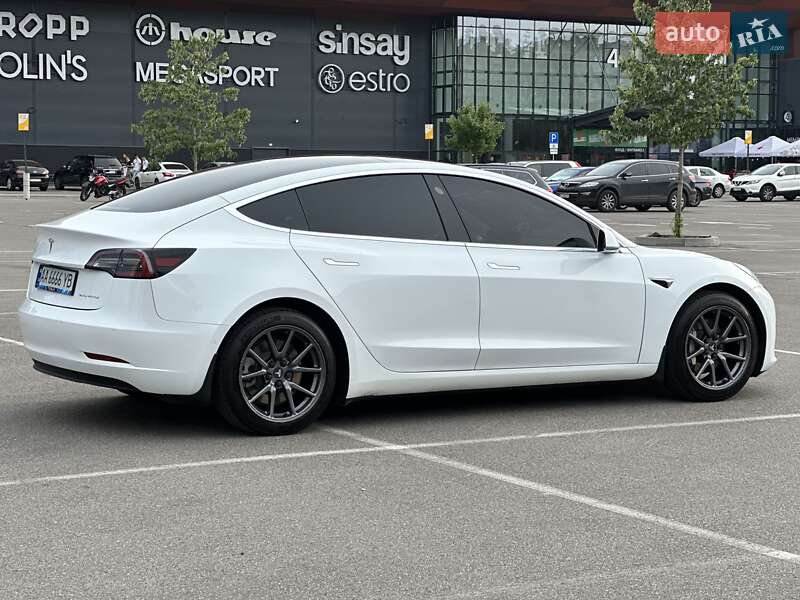 Седан Tesla Model 3 2020 в Києві фото 23 Седан Tesla Model 3 2020 в Києві
