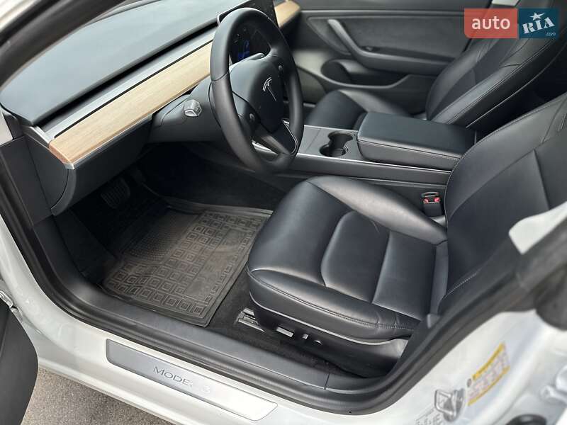 Седан Tesla Model 3 2020 в Києві фото 31 Седан Tesla Model 3 2020 в Києві