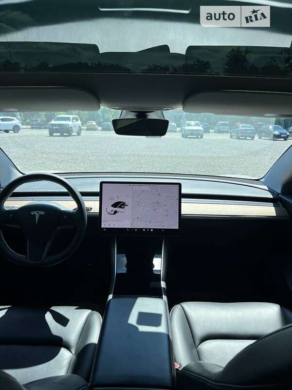 Седан Tesla Model 3 2021 в Харкові