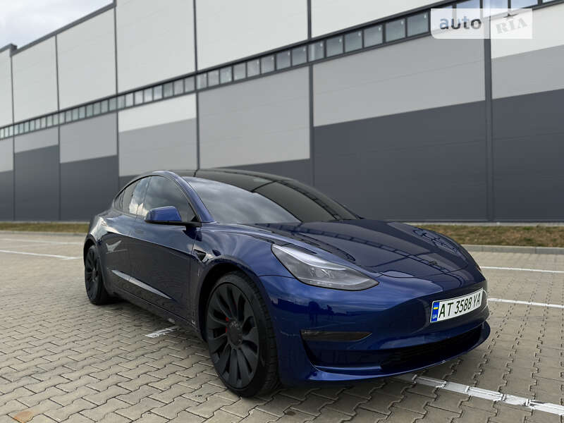 Tesla Model 3 2023