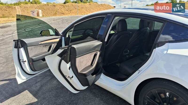 Седан Tesla Model 3 2021 в Полтаве