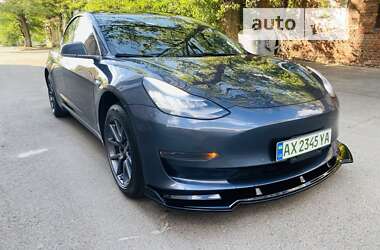 Седан Tesla Model 3 2020 в Харькове