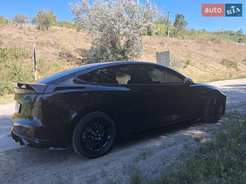 Седан Tesla Model 3 2021 в Каменец-Подольском