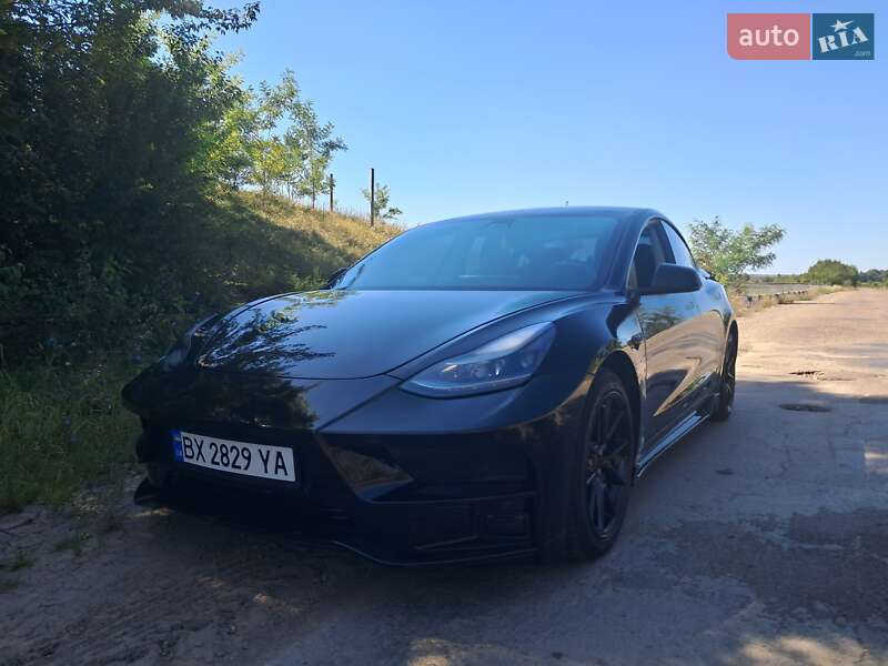 Седан Tesla Model 3 2021 в Каменец-Подольском