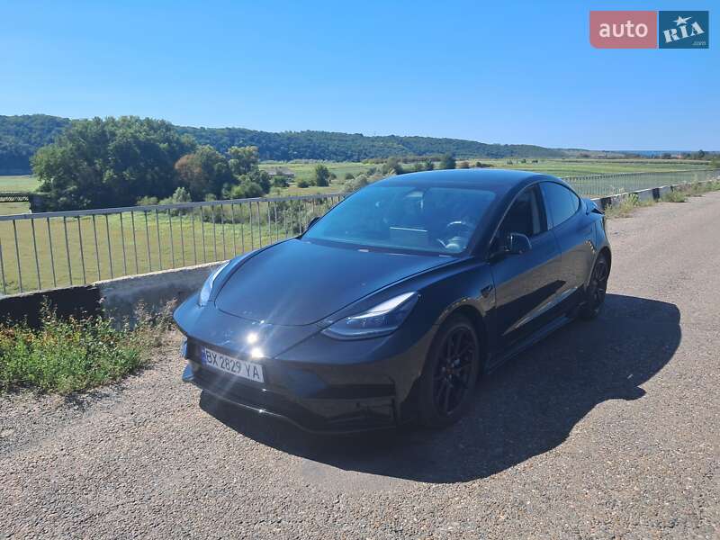 Седан Tesla Model 3 2021 в Каменец-Подольском