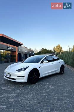 Седан Tesla Model 3 2020 в Киеве
