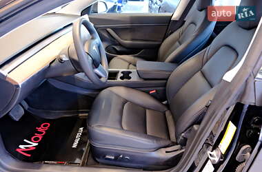 Седан Tesla Model 3 2021 в 