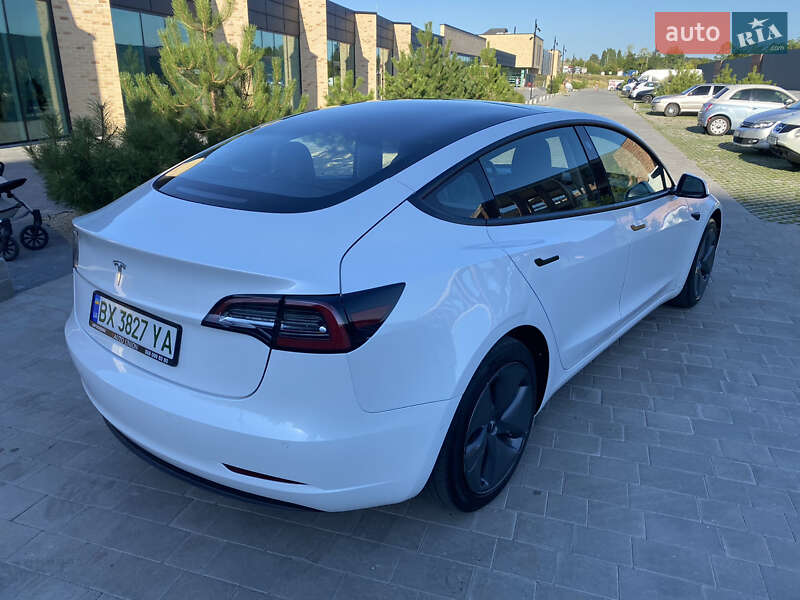 Седан Tesla Model 3 2021 в Хмельницькому