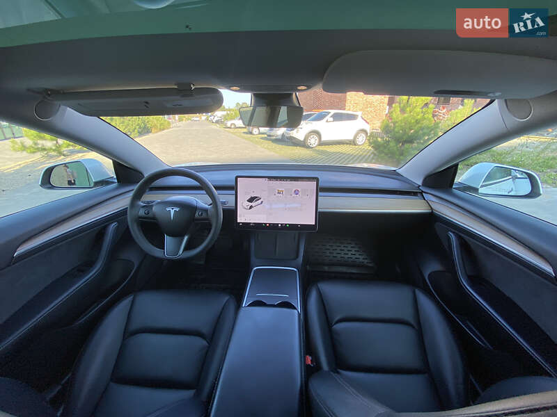 Седан Tesla Model 3 2021 в Хмельницькому