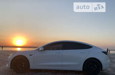 Седан Tesla Model 3 2019 в Одессе