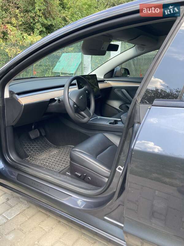 Седан Tesla Model 3 2021 в Львове фото 14 Седан Tesla Model 3 2021 в Львове