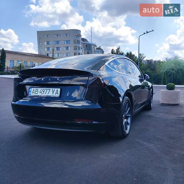 Седан Tesla Model 3 2018 в Вінниці