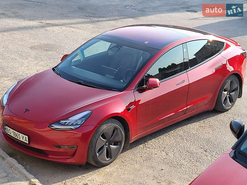 Седан Tesla Model 3 2018 в Тернополі