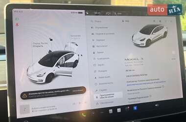Седан Tesla Model 3 2020 в Киеве