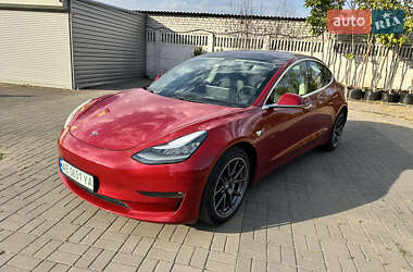 Седан Tesla Model 3 2018 в 