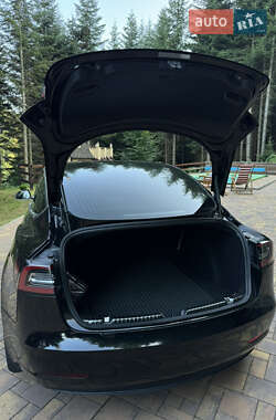 Седан Tesla Model 3 2019 в 