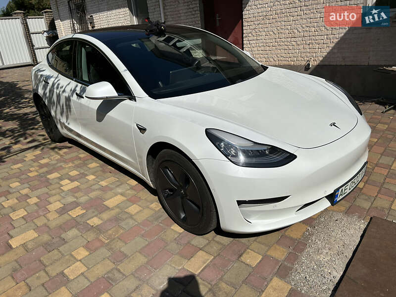 Седан Tesla Model 3 2018 в Кривому Розі