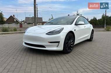 Седан Tesla Model 3 2023 в Житомирі