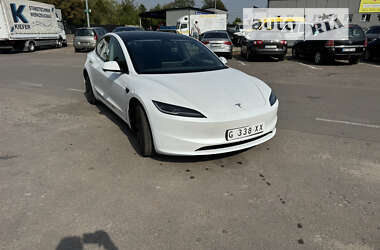 Седан Tesla Model 3 2024 в Ровно