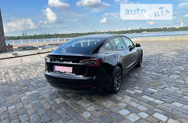 Седан Tesla Model 3 2023 в Киеве