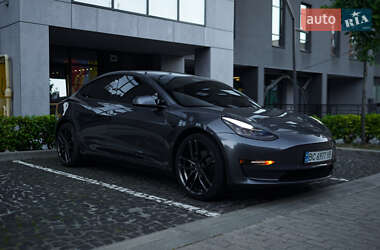 Седан Tesla Model 3 2019 в 
