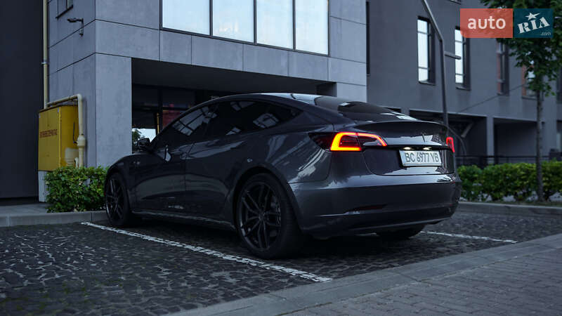 Седан Tesla Model 3 2019 в Львові фото 8 Седан Tesla Model 3 2019 в Львові