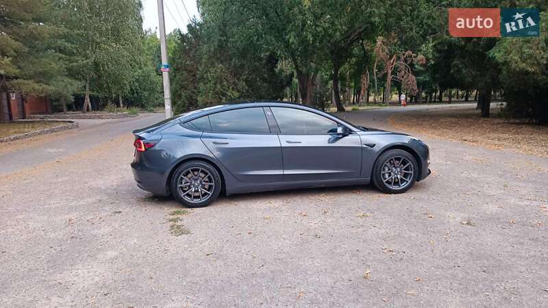 Седан Tesla Model 3 2018 в Харькове