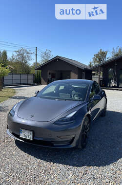 Седан Tesla Model 3 2022 в Львове