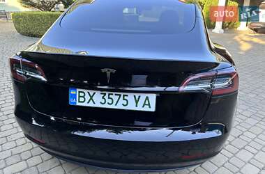 Седан Tesla Model 3 2020 в Тернополі